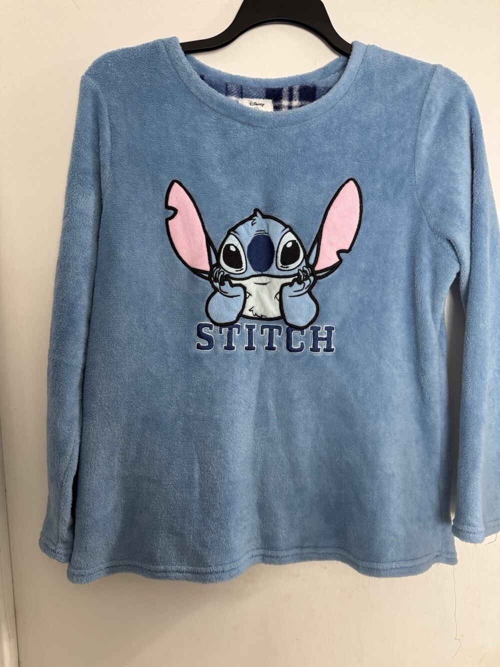 Disney Stitch Fuzzy Long Sleeve Top Women’s Size Medium 8-10